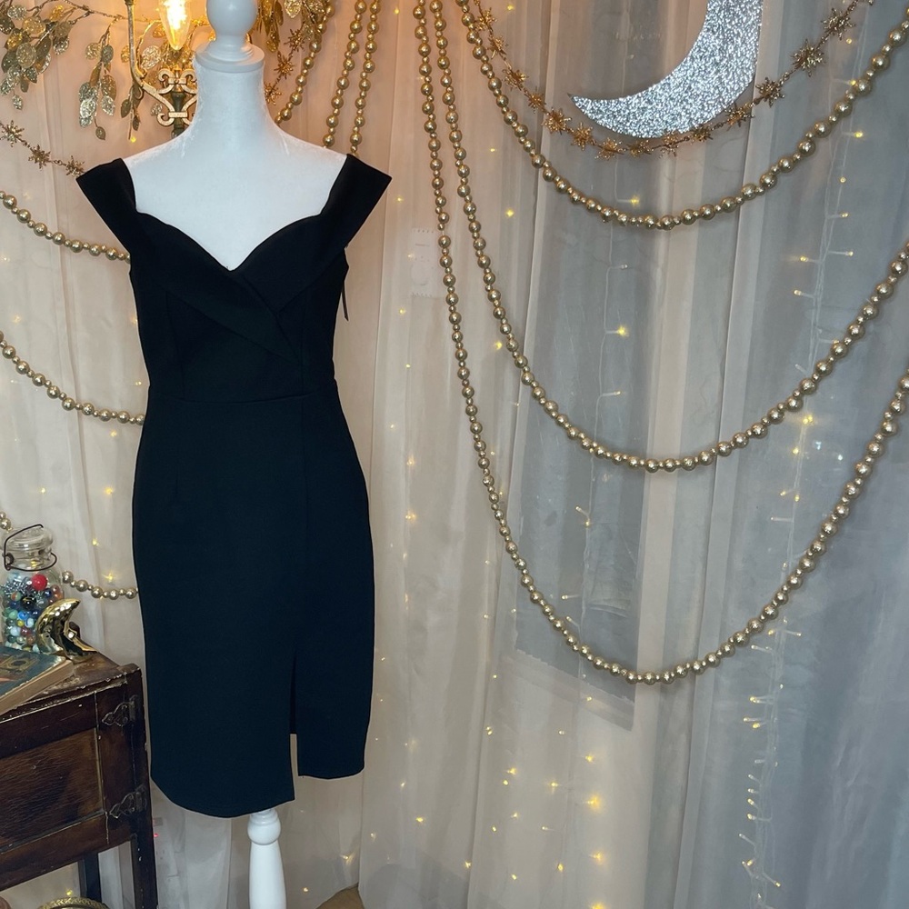Lulu's Black Sheath Mini Dress Sweetheart Cap Sleeve NWT